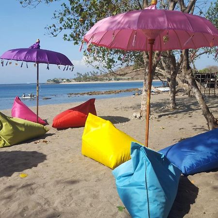 Bujang Lapuk Hostel Sekotong Εξωτερικό φωτογραφία